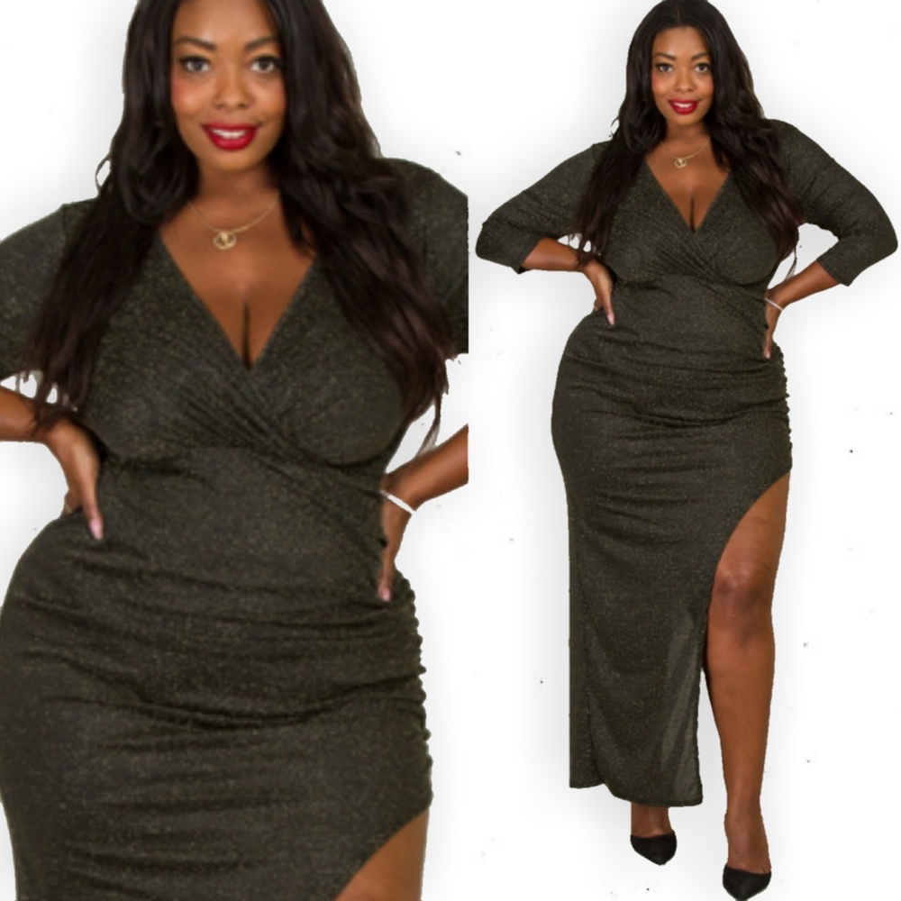 3x PLUS GOLDLONG SLEEVE SYMMETRICAL DRESS WRUCHING